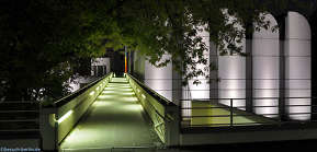 Bild: Bauhaus-Archiv bei Nacht