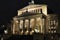 Bild: Konzerthaus urspruenglich Schauspielhaus am Gendarmenmarkt bei Nacht mit Schiller Denkmal